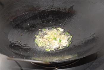 香菇肉末汤面的做法步骤4