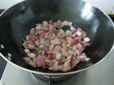 紫洋葱炒肉的做法步骤6