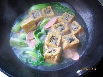 油豆腐酿肉汤煲的做法步骤10