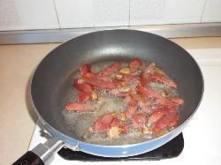 尖椒炒腊肉的做法步骤5