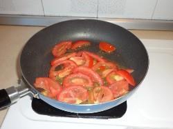 蛏子蕃茄豆腐羹的做法步骤5