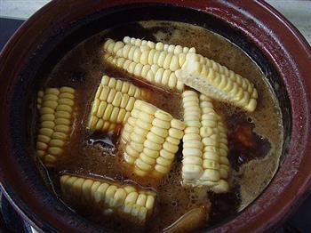 玉米烧排骨的做法步骤6