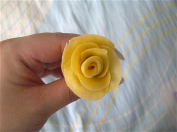 黄玫瑰馒头的做法步骤4