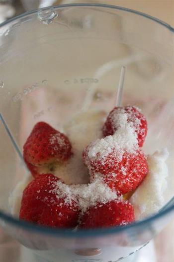 草莓奶昔的做法图解5
