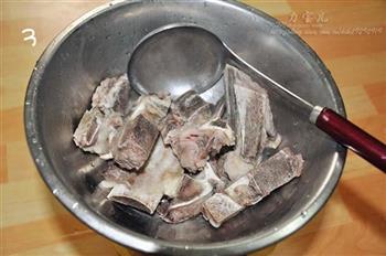韩式牛骨蔬菌汤的做法图解3