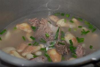 菱角猪骨汤的做法步骤6