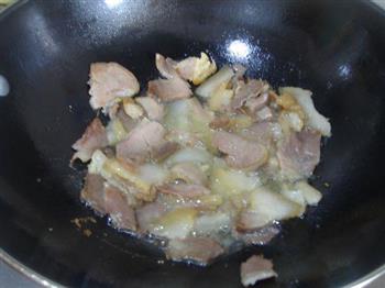 盐菜腊肉焖鱼干的做法图解8