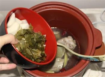 筒骨萝卜海带汤的做法步骤3