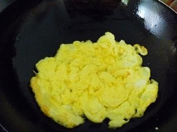 蒜薹炒鸡蛋的做法步骤4