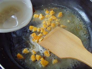 蛋黄豆腐的做法步骤5