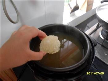 绿豆百合汤的做法步骤3