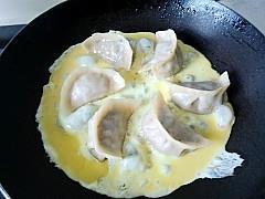 鸡蛋锅贴的做法步骤14