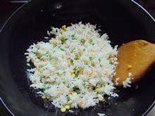 胡萝卜米饭饼的做法步骤7