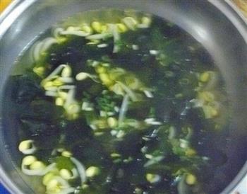 螺旋藻豆芽汤的做法步骤5