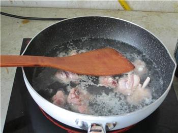 冬瓜鸭肉汤的做法步骤2