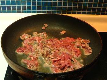 葱爆牛肉的做法步骤5