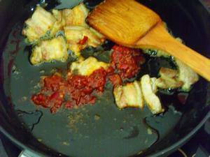 茭白回锅肉的做法步骤6