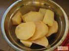 炸土豆块的做法步骤1
