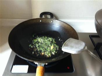 青椒炒蛋的做法步骤3