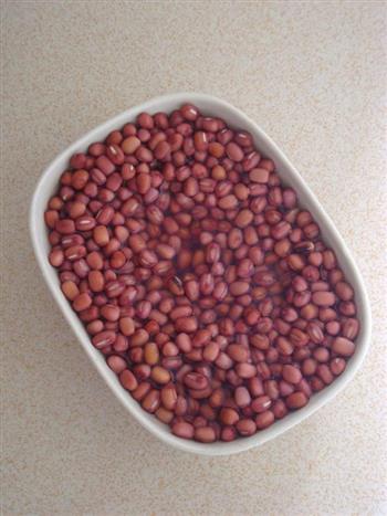 炼乳蜜红豆的做法步骤2