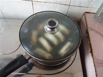 玉米胡猪肉锅贴的做法步骤9