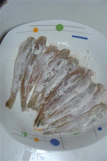 香煎沙丁鱼的做法图解1