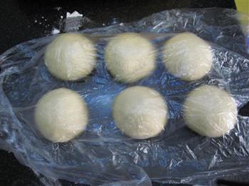田园黑椒葱香面包的做法步骤5