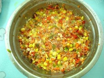 青椒玉米蒸饺的做法步骤4