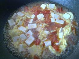 番茄鸡蛋豆腐汤的做法步骤10