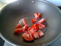 番茄鸡蛋豆腐汤的做法步骤4