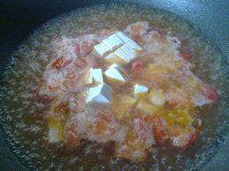 番茄鸡蛋豆腐汤的做法步骤8