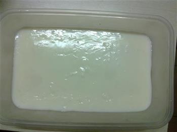 脆皮鲜奶的做法步骤2