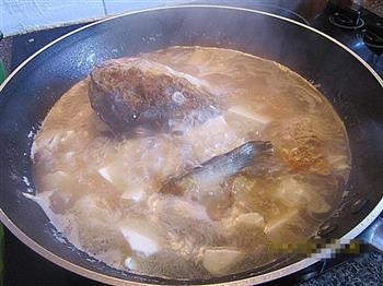三文鱼头豆腐汤的做法步骤4