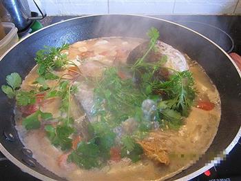 三文鱼头豆腐汤的做法步骤6
