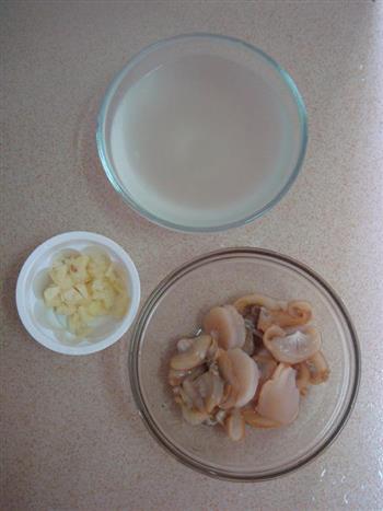 带子白菜汤粉的做法步骤2