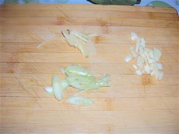 香菇扒油菜的做法步骤2