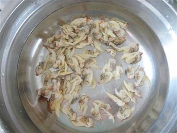 蛤蜊紫菜蛋花汤的做法步骤1