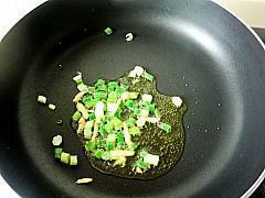 韭菜苔炒豆腐的做法图解5