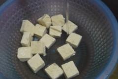 酱烧臭豆腐的做法步骤2
