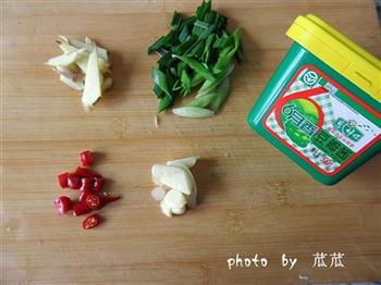 豆腐鸡丁炸酱面的做法步骤2