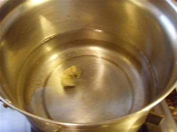 苦瓜蠔豉排骨汤的做法图解2