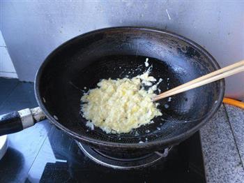 洋葱蛋炒饭的做法步骤3