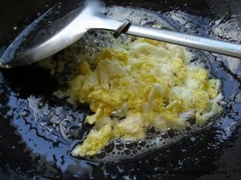 油菜肉丝双黄蛋炒饭的做法步骤3