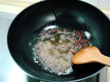 香辣肉酱拌板儿面的做法步骤3
