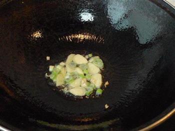 香菇木耳炒青菜的做法步骤3