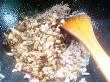 香菇肉丁炸酱面的做法步骤8