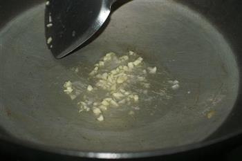 香菇粉丝扒鸡蛋的做法图解3