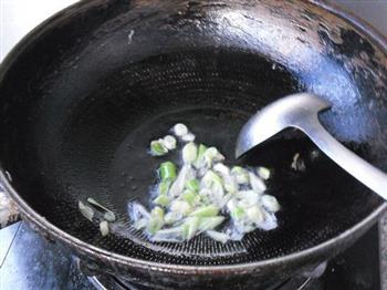 豆干煸炒丝瓜丁的做法步骤4
