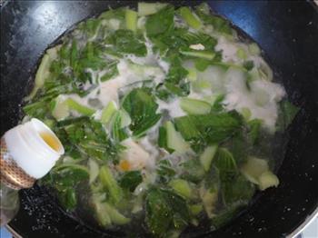 青菜豆腐汤的做法步骤6