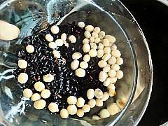 双黑米豆浆的做法步骤3